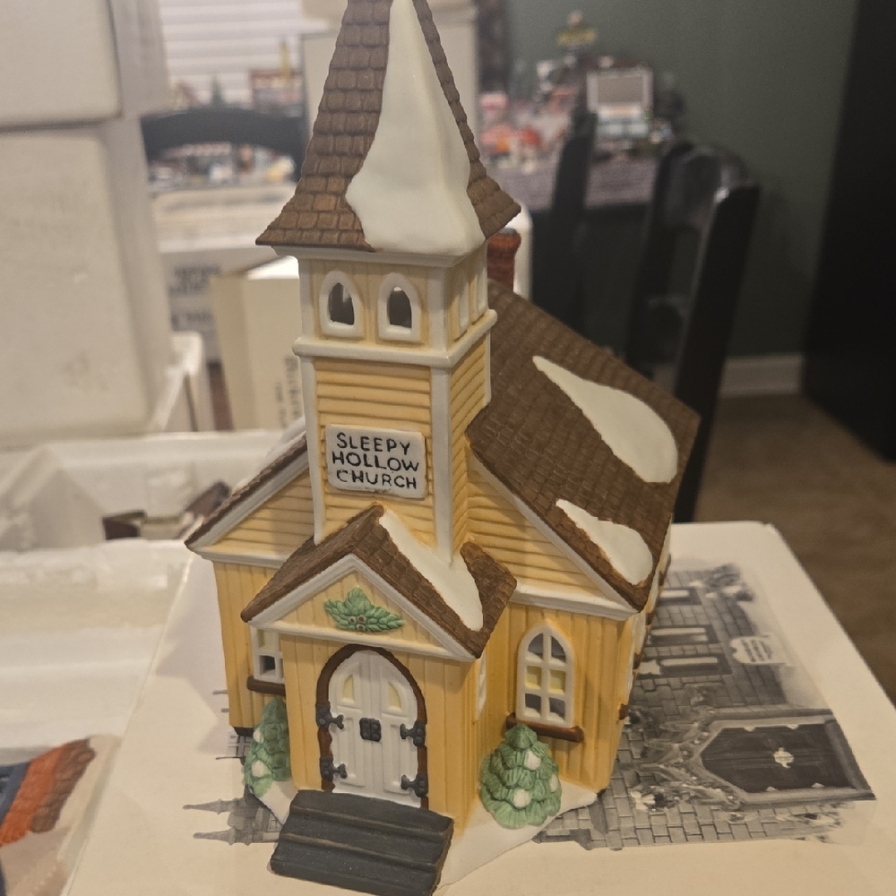 Dept 56 New England Series "Sleepy Hollow Church"